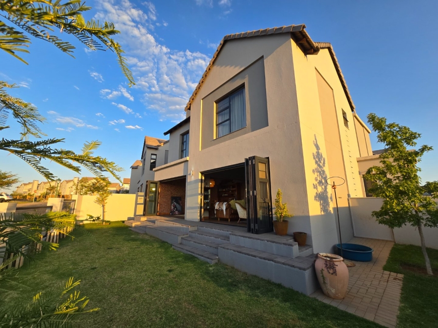 4 Bedroom Property for Sale in Woodland Hills Bergendal Free State